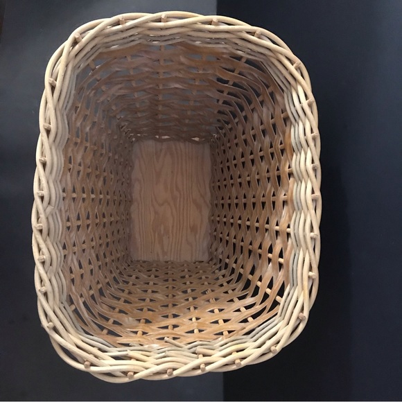 Rattan basket 11” tall - Picture 4 of 6
